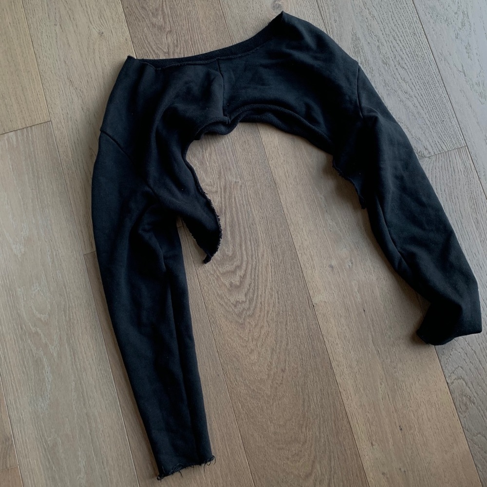 Matte Brand Leisure Crop Sweatshirt